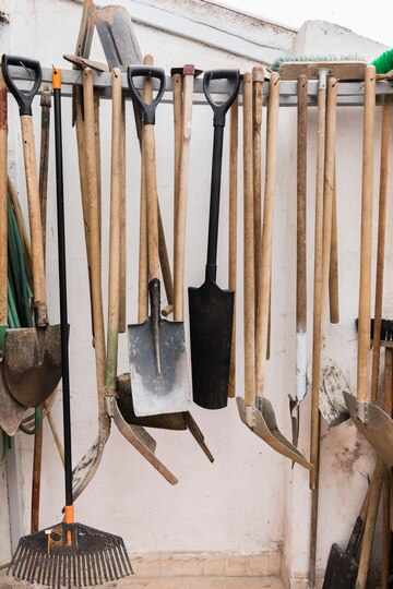 Arrangement of belongings and objects in the yard