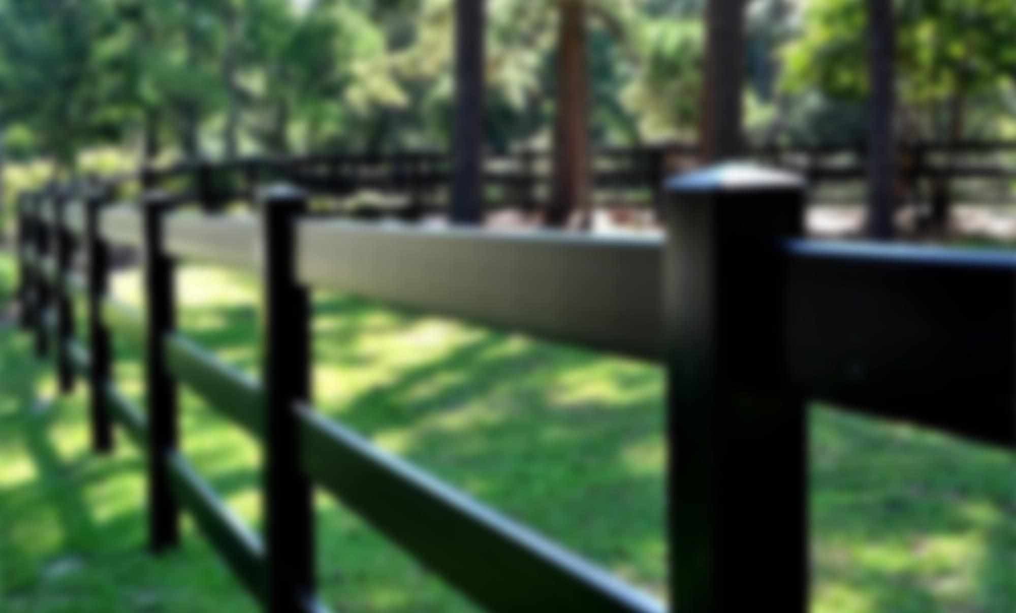 Streichen von Zäunen und Gittern mit Ölfarbe