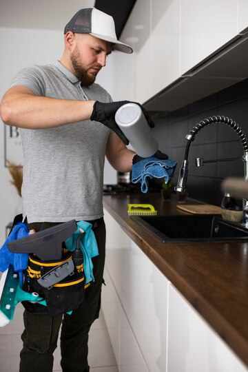 Repair or installation of a new kitchen worktop